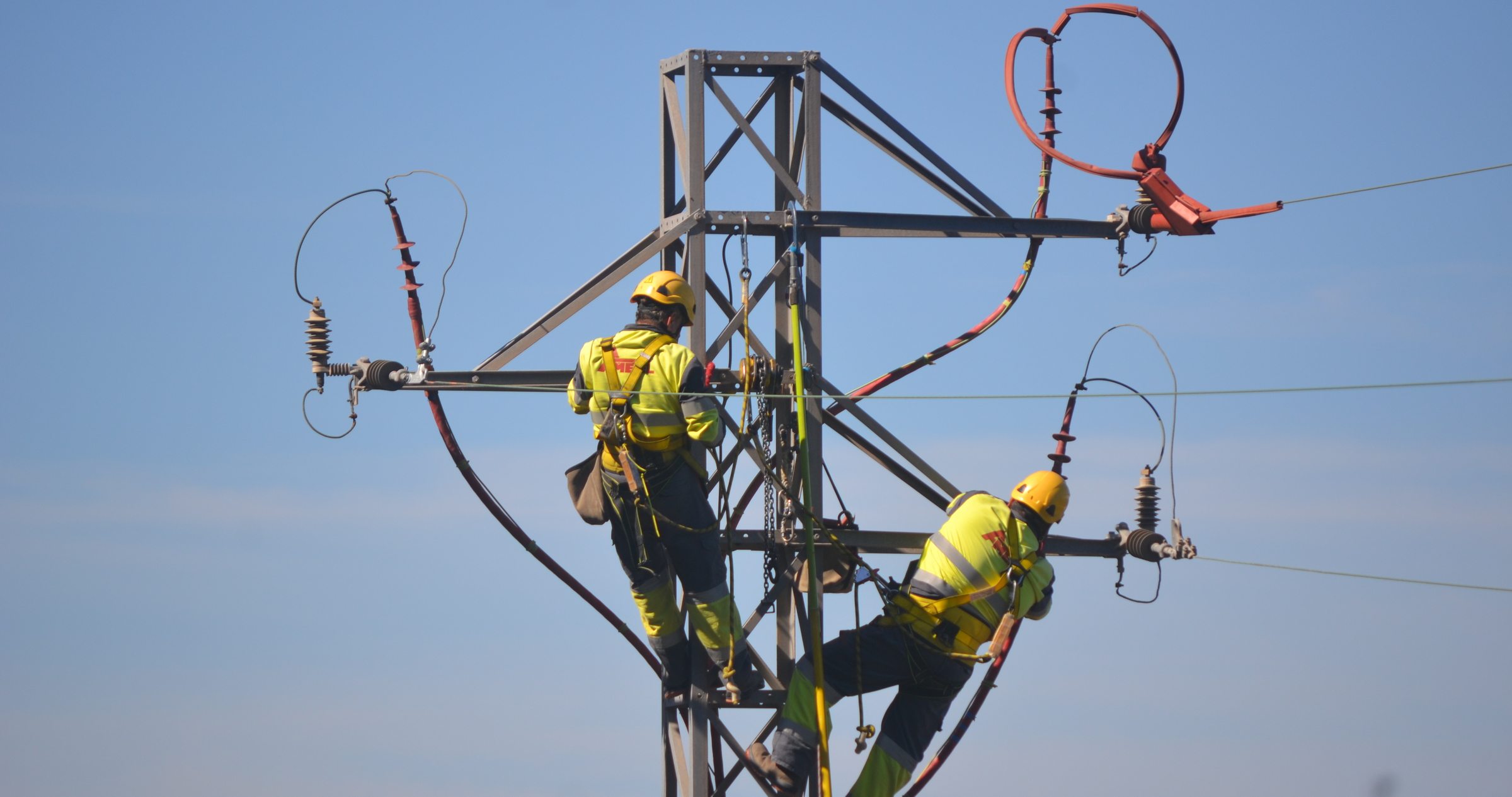 trabajos en redes electricas